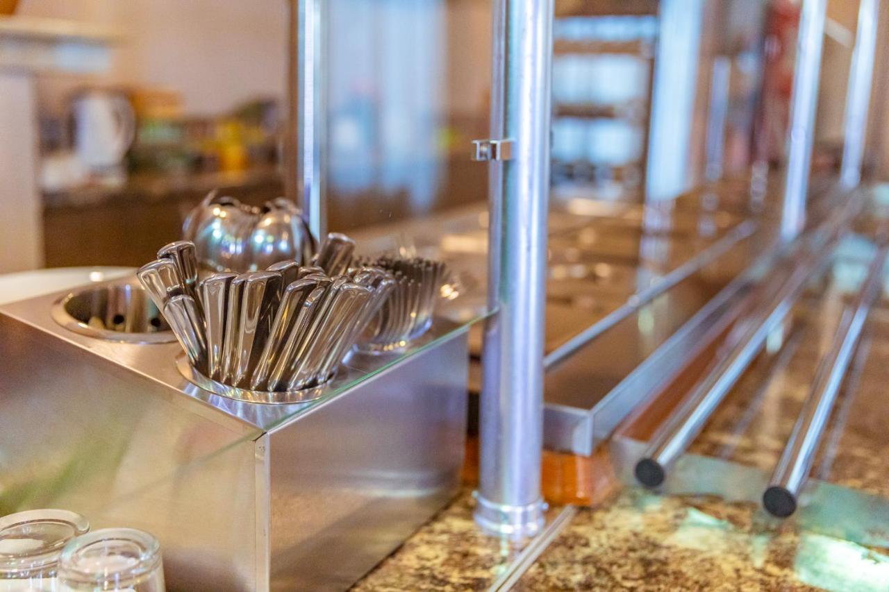 אורקי Samni Hotel מראה חיצוני תמונה