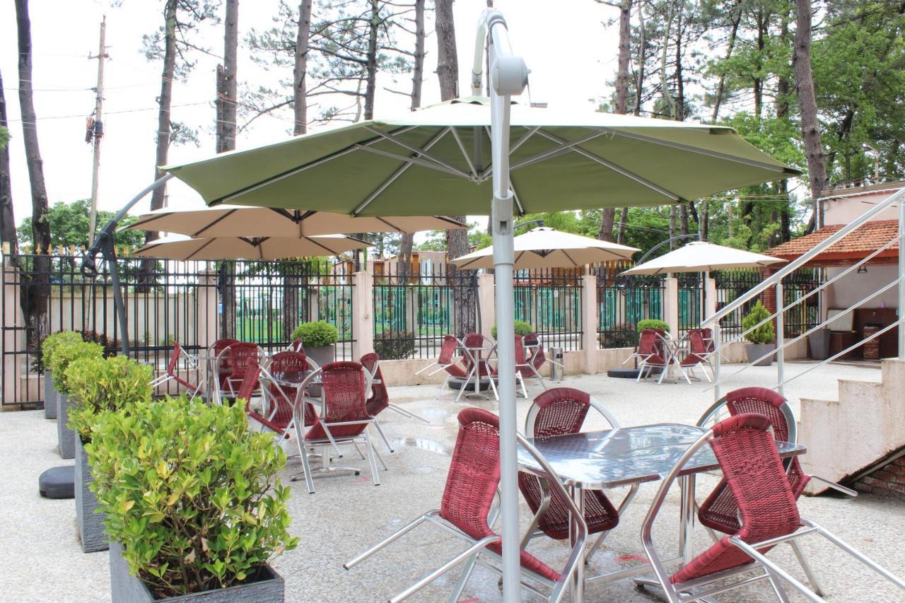 אורקי Samni Hotel מראה חיצוני תמונה
