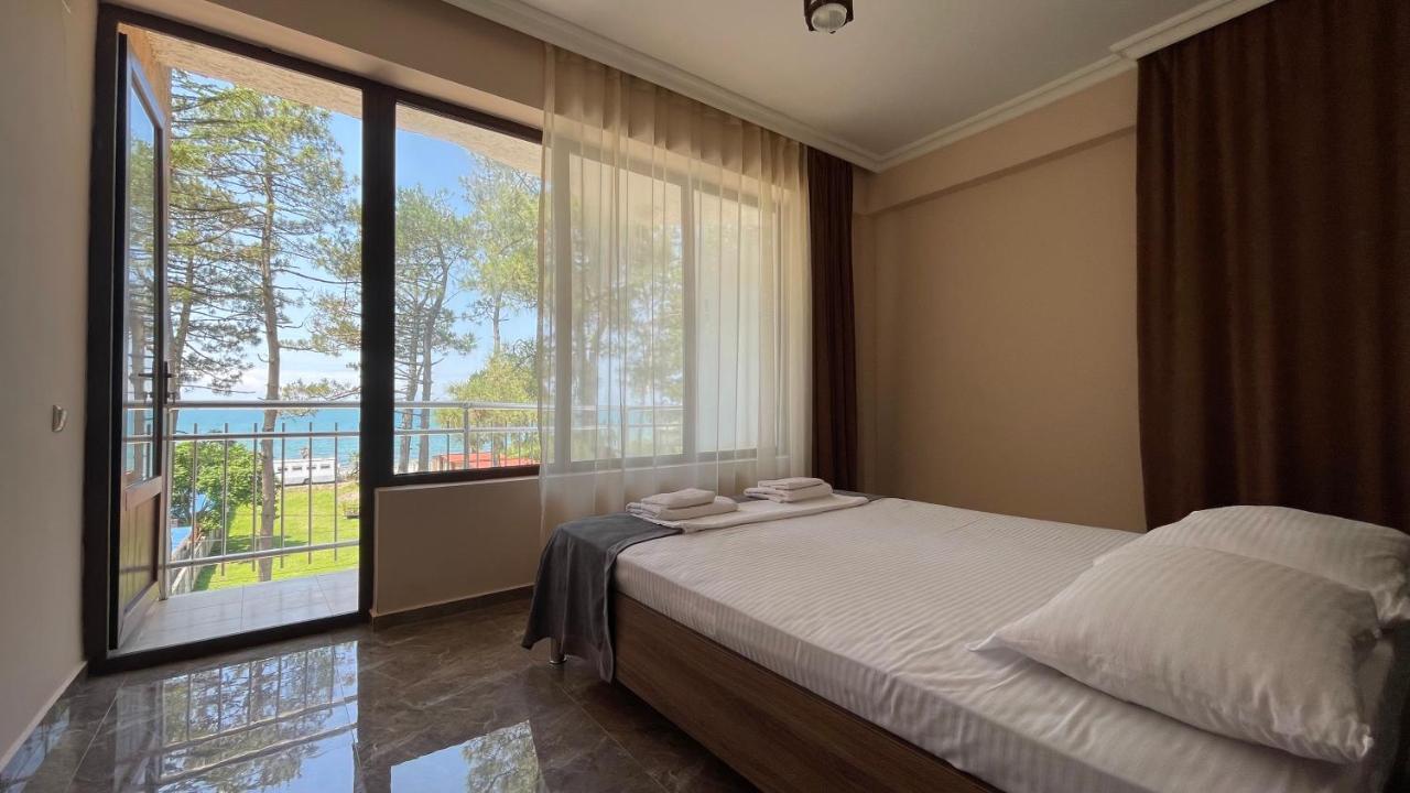 אורקי Samni Hotel מראה חיצוני תמונה