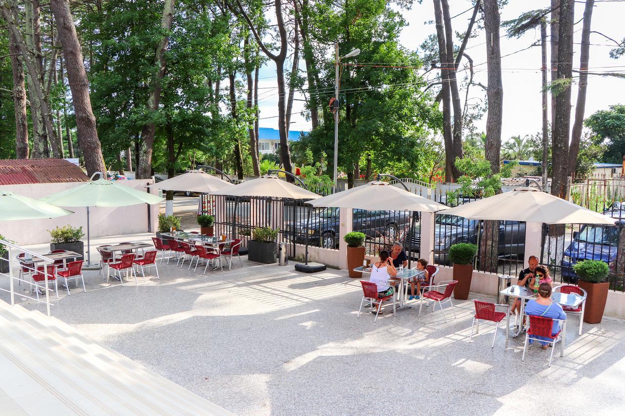 אורקי Samni Hotel מראה חיצוני תמונה