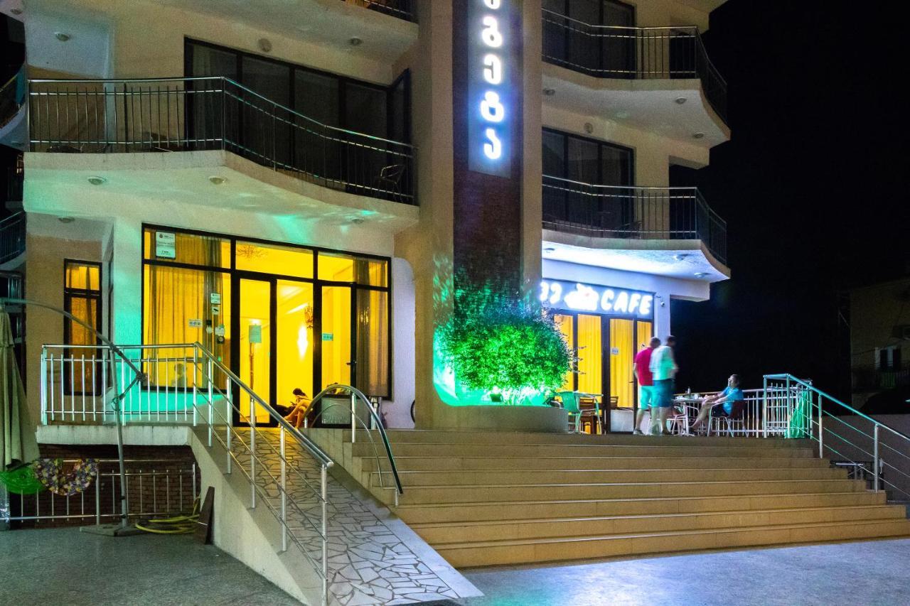 אורקי Samni Hotel מראה חיצוני תמונה
